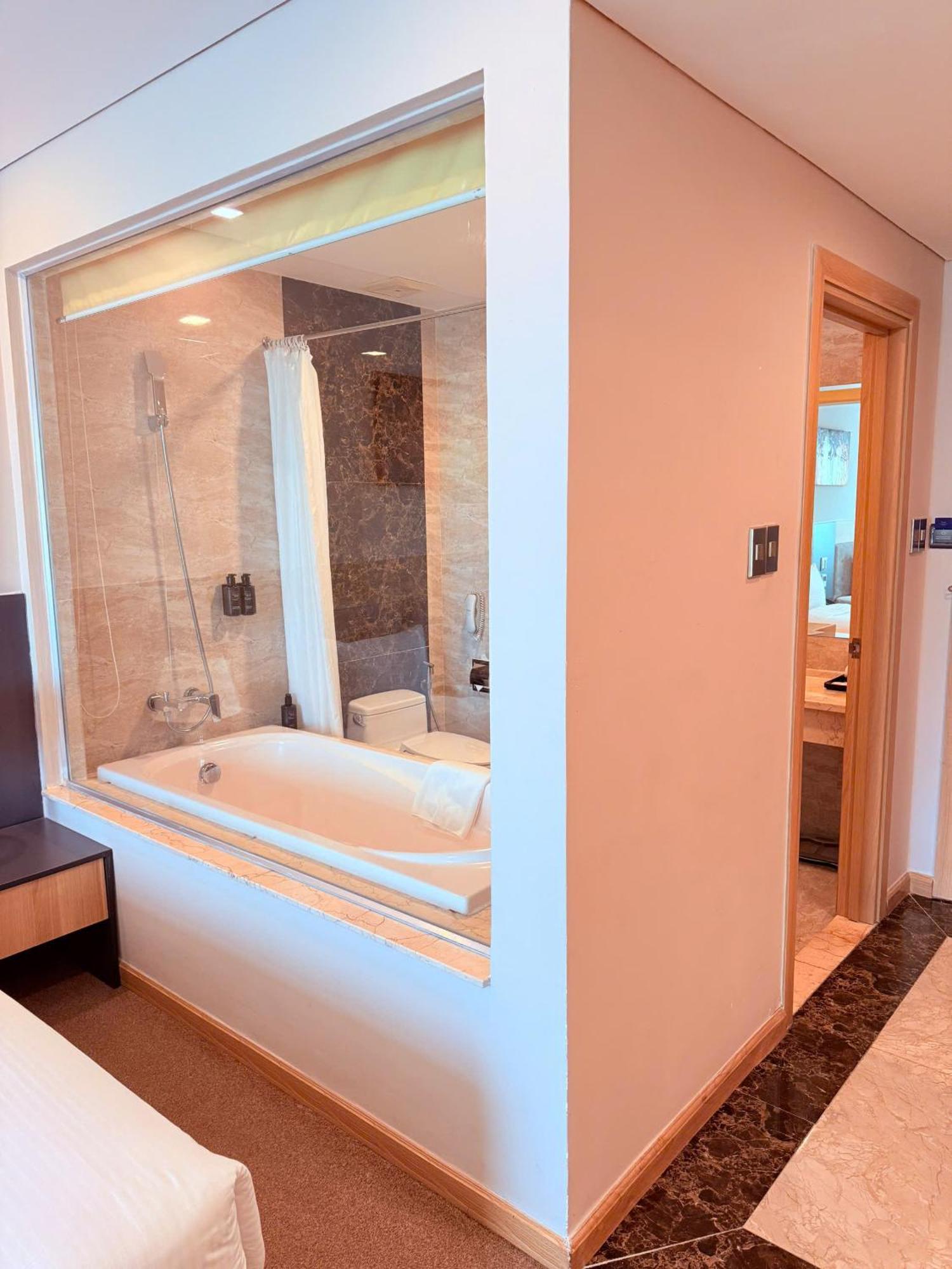 Muong Thanh Luxury Nha Trang Hotel Exterior foto