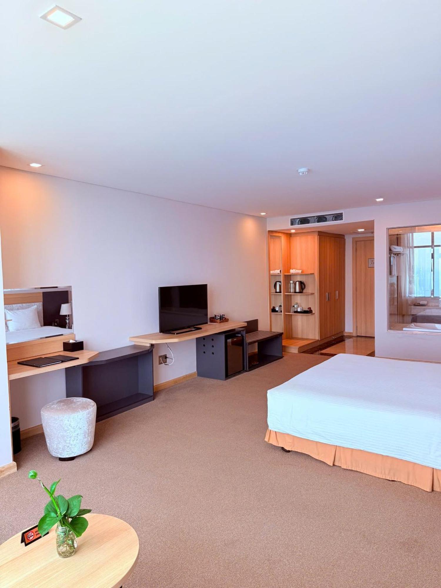 Muong Thanh Luxury Nha Trang Hotel Exterior foto